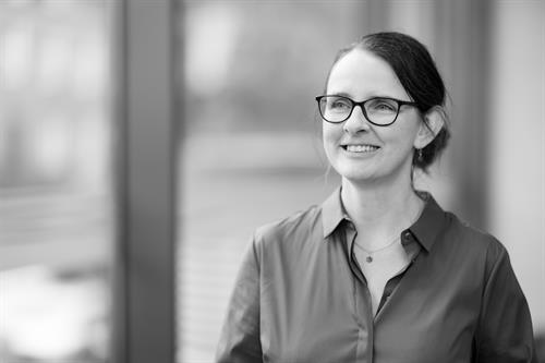 Ein Portrait von Eva Wegrzyn, wissenschaftliche Mitarbeiterin an der Hochschule Düsseldorf